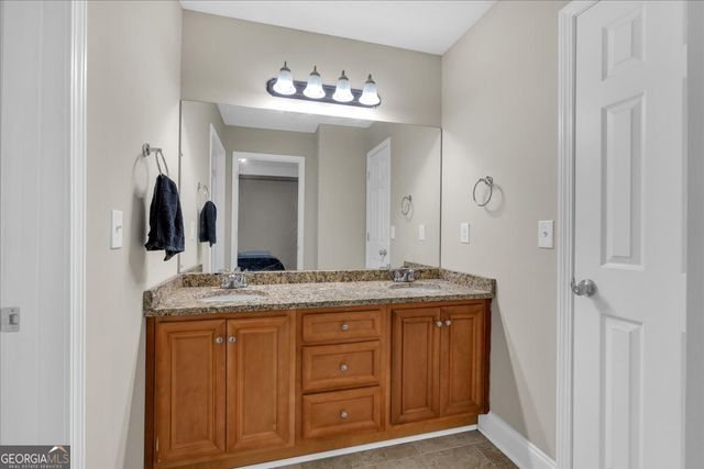 185 White Oak Court, Carrollton, GA 30116