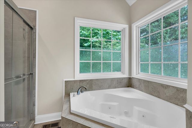 185 White Oak Court, Carrollton, GA 30116