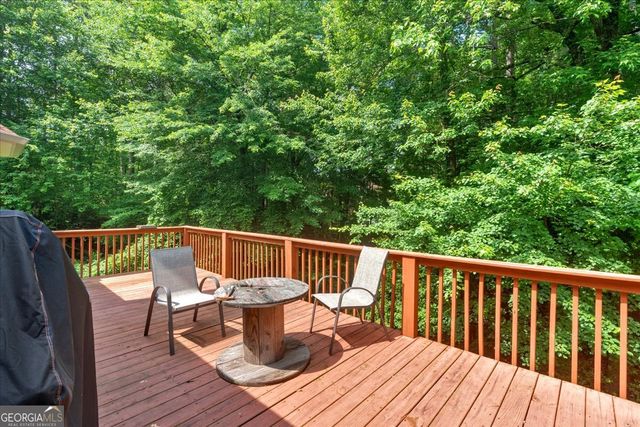 185 White Oak Court, Carrollton, GA 30116