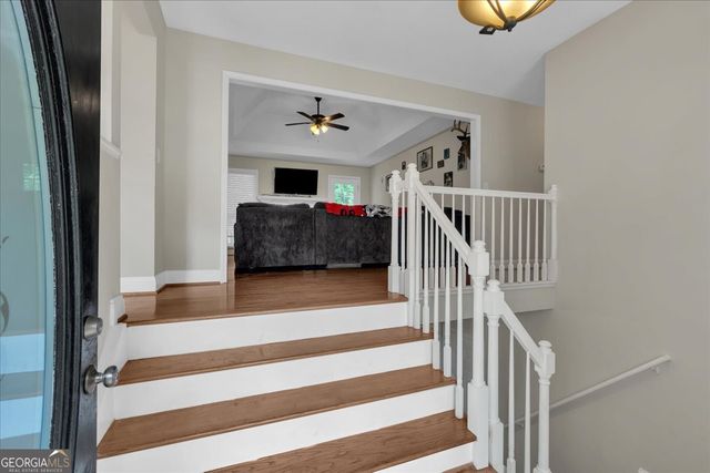 185 White Oak Court, Carrollton, GA 30116