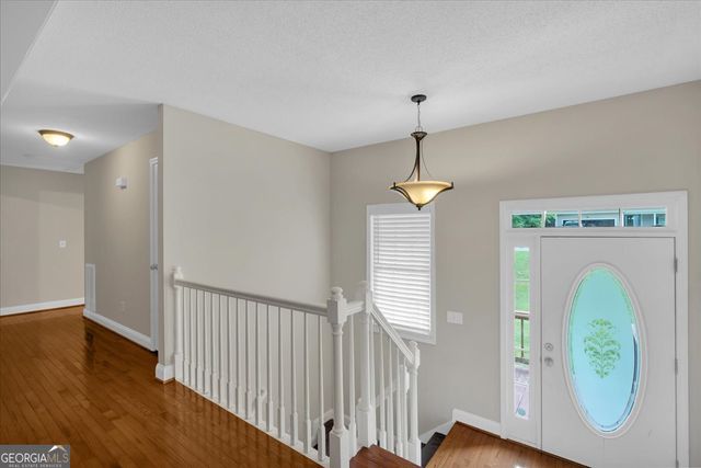 185 White Oak Court, Carrollton, GA 30116