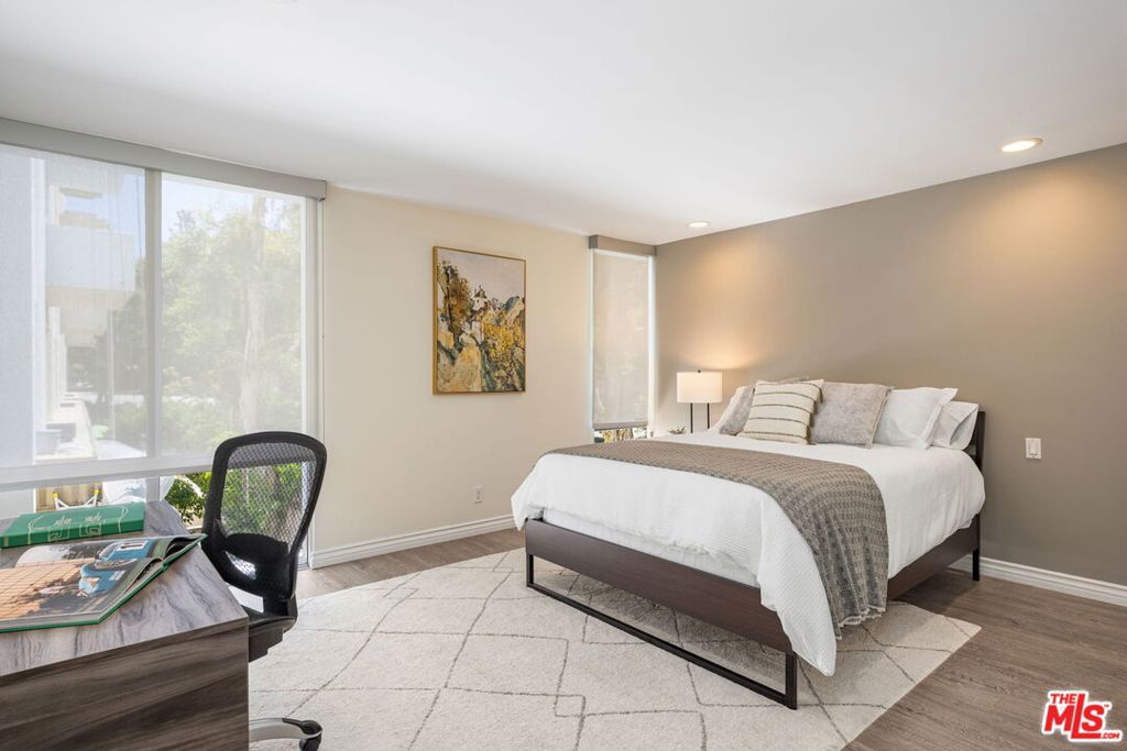 Image 12 of property listing at 2170 Century Park East 203, Los Angeles, CA 90067