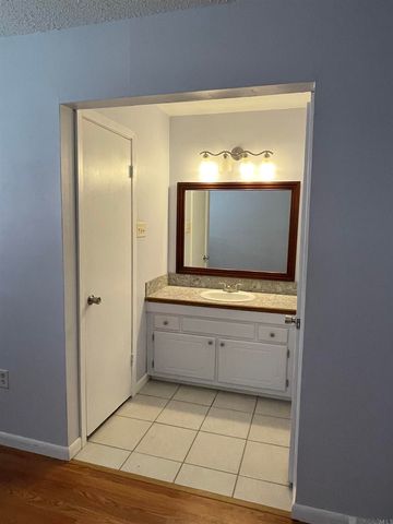 14145 Gravier Ave, Baton Rouge, LA 70810