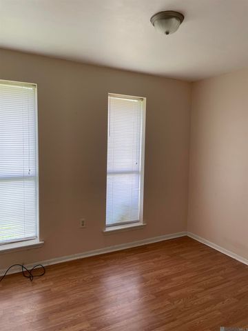 14145 Gravier Ave, Baton Rouge, LA 70810