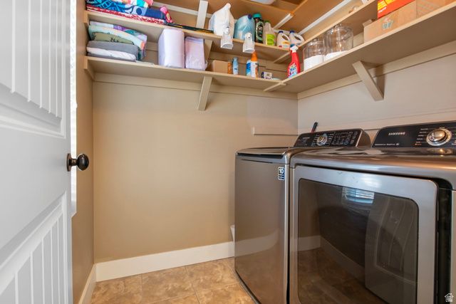 10426 S MILLERTON DR, South Jordan, UT 84009