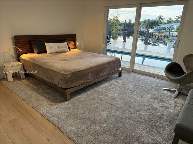 2100 NE 24th Street, Wilton Manors, FL 33305