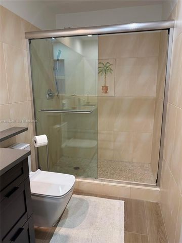 2100 NE 24th Street, Wilton Manors, FL 33305