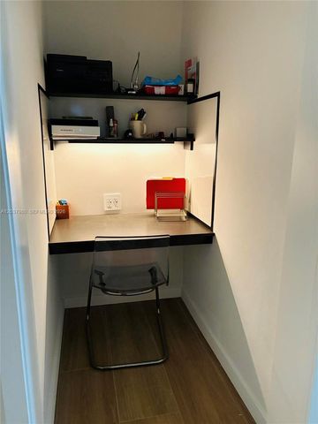 2100 NE 24th Street, Wilton Manors, FL 33305