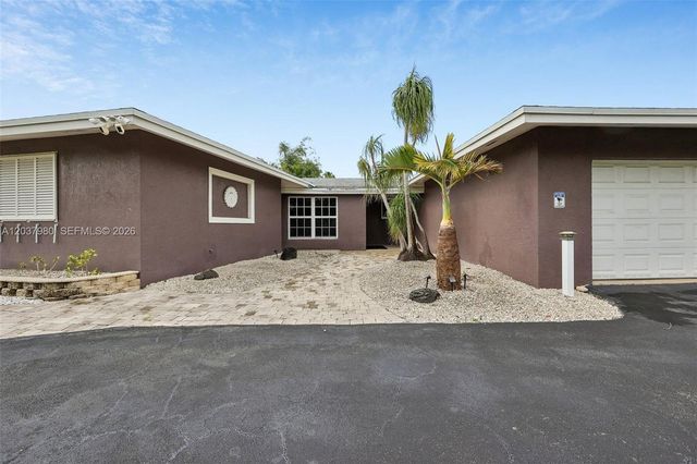2100 NE 24th Street, Wilton Manors, FL 33305