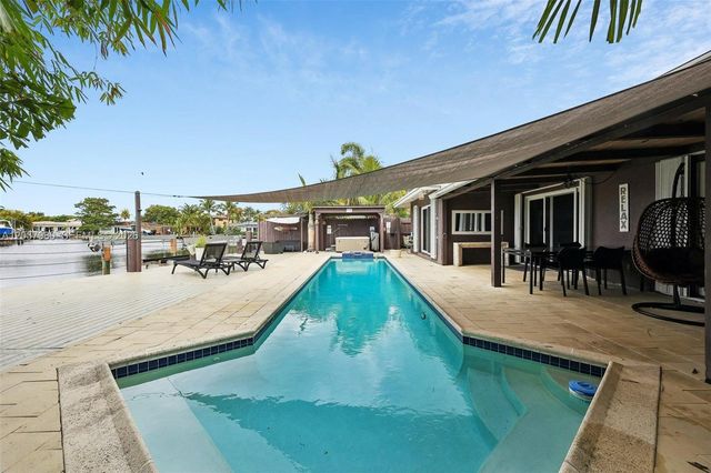 2100 NE 24th Street, Wilton Manors, FL 33305