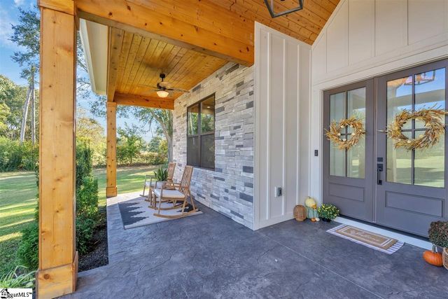 3006 Old Furnace Road, Boiling Springs, SC 29316