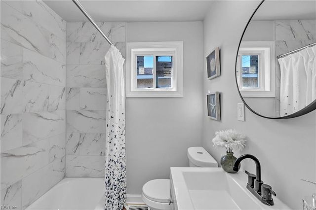 712 W Queen ST, Hampton, VA 23669