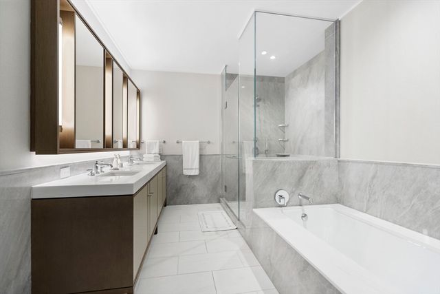 380 Harrison Ave 12J, Boston, MA 02118