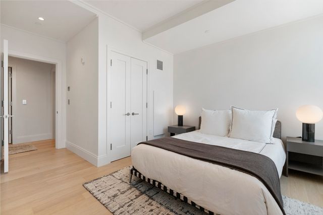 380 Harrison Ave 12J, Boston, MA 02118