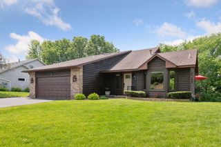 1435 Eastlake Drive, Chaska, MN 55318