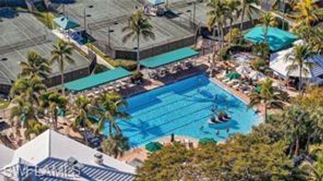 1592 Serenity CIR, Naples, FL 34110