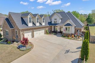 2280 N Covington Park Boulevard, Fayetteville, AR 72703