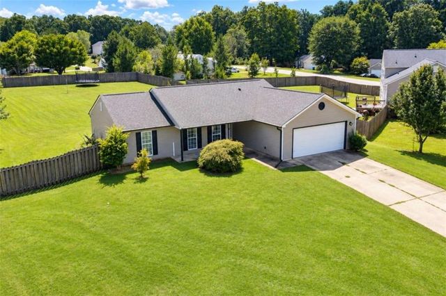 485 Raymond Drive, Winder, GA 30680