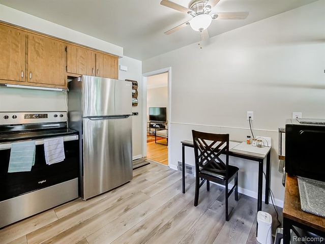 29221 Mark Avenue, Madison Heights, MI 48071