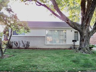 29221 Mark Avenue, Madison Heights, MI 48071