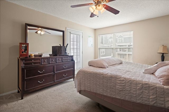 1441 Westmount Avenue 211, Dallas, TX 75211