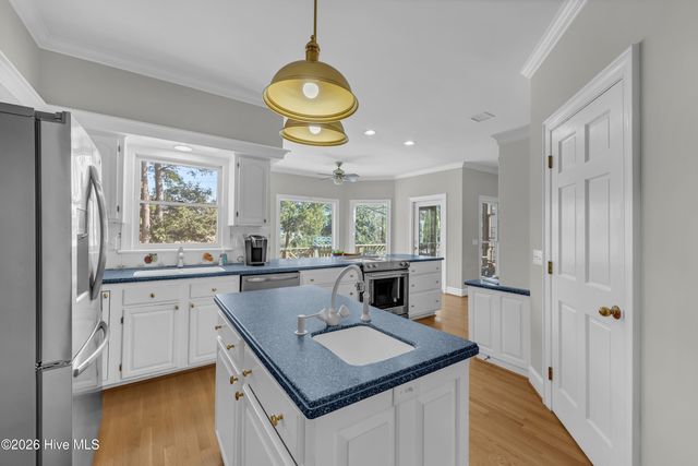 609 Sandfiddler Pointe Road, Wilmington, NC 28409