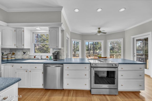 609 Sandfiddler Pointe Road, Wilmington, NC 28409