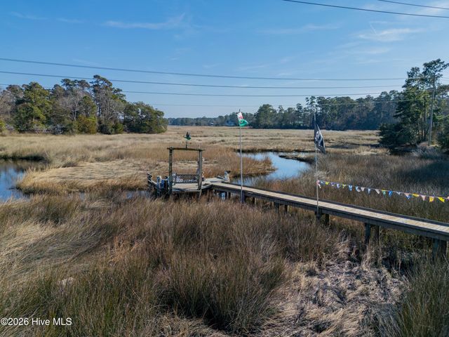609 Sandfiddler Pointe Road, Wilmington, NC 28409