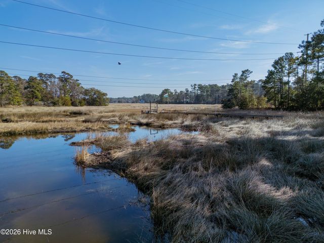 609 Sandfiddler Pointe Road, Wilmington, NC 28409