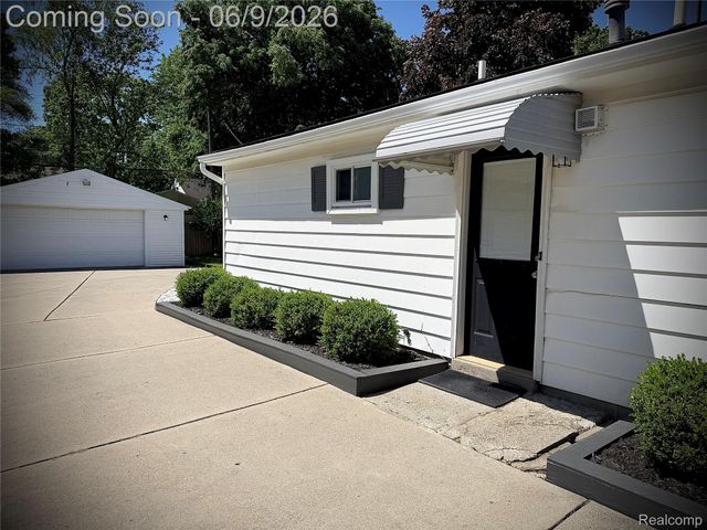 1705 Leroy Street, Ferndale, MI 48220