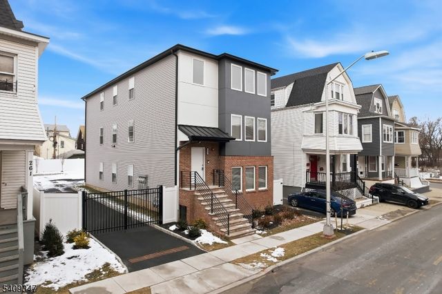 263 N 19Th St, East Orange City, NJ 07017