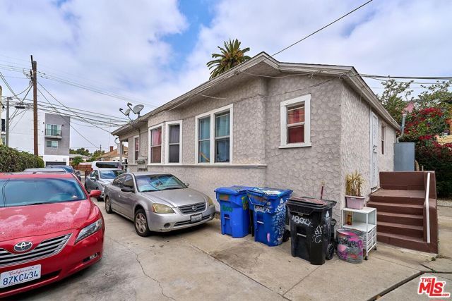 1800 S New England Street, Los Angeles, CA 90006