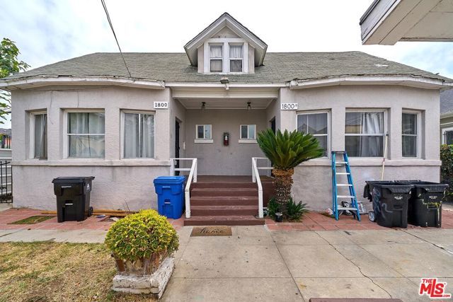 1800 S New England Street, Los Angeles, CA 90006