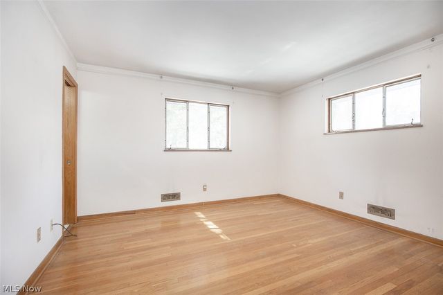 10725 York Road, North Royalton, OH 44133