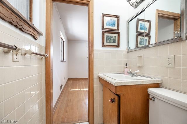 10725 York Road, North Royalton, OH 44133