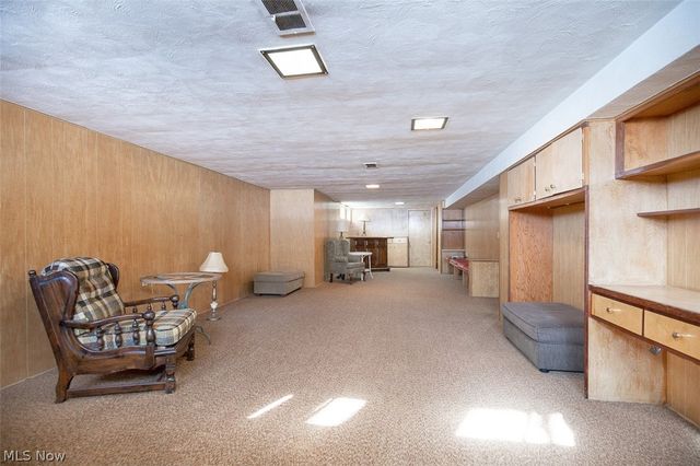 10725 York Road, North Royalton, OH 44133