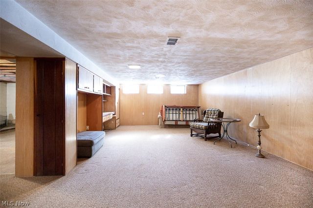 10725 York Road, North Royalton, OH 44133