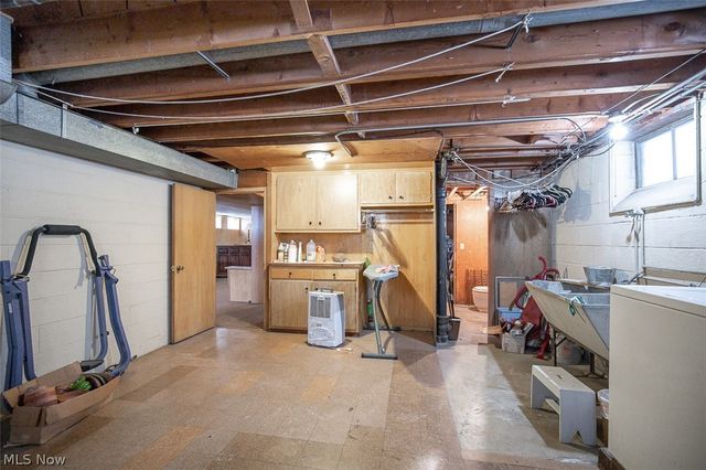 10725 York Road, North Royalton, OH 44133