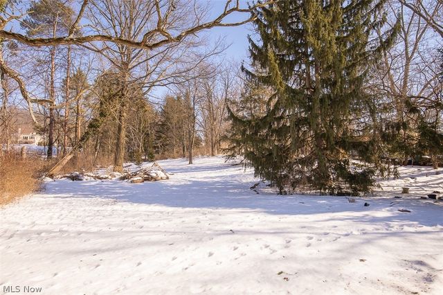 10725 York Road, North Royalton, OH 44133