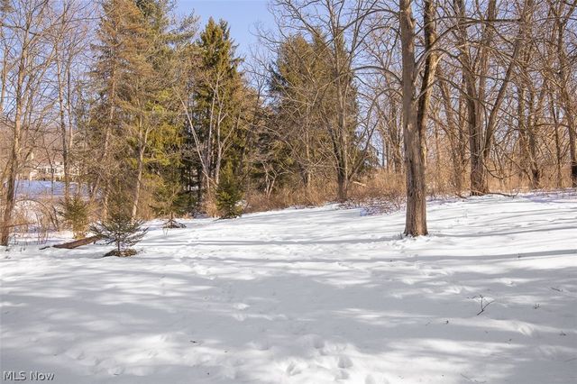 10725 York Road, North Royalton, OH 44133