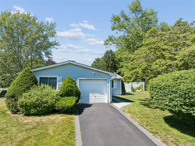 77 Masonic Avenue, Holtsville, NY 11742