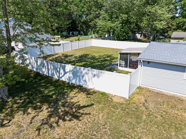 77 Masonic Avenue, Holtsville, NY 11742