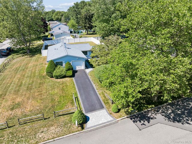 77 Masonic Avenue, Holtsville, NY 11742