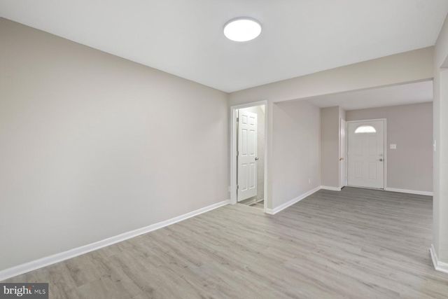 883 BELLEVUE ST SE, Washington, DC 20032