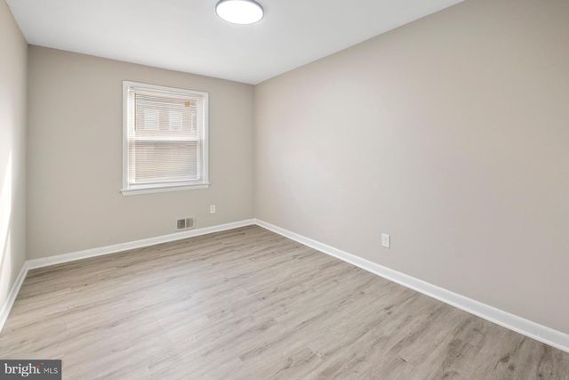 883 BELLEVUE ST SE, Washington, DC 20032