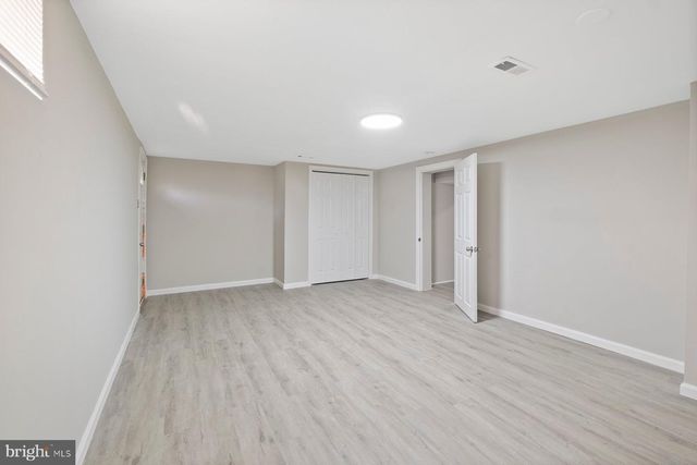 883 BELLEVUE ST SE, Washington, DC 20032