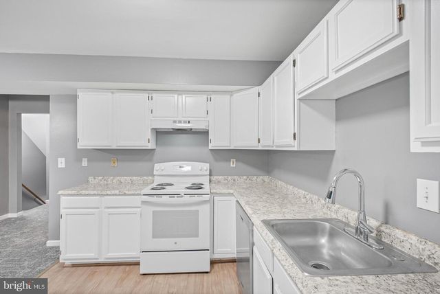 208 ROLLING HILL CT, Stafford, VA 22554