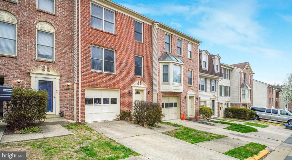 208 ROLLING HILL CT, Stafford, VA 22554