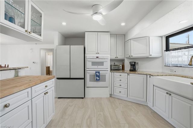 120 Albatross ST, Fort Myers Beach, FL 33931
