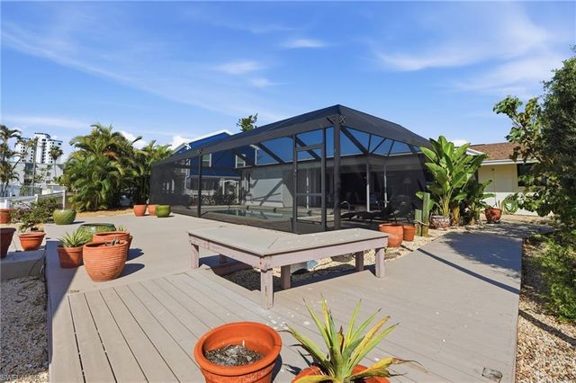 120 Albatross ST, Fort Myers Beach, FL 33931